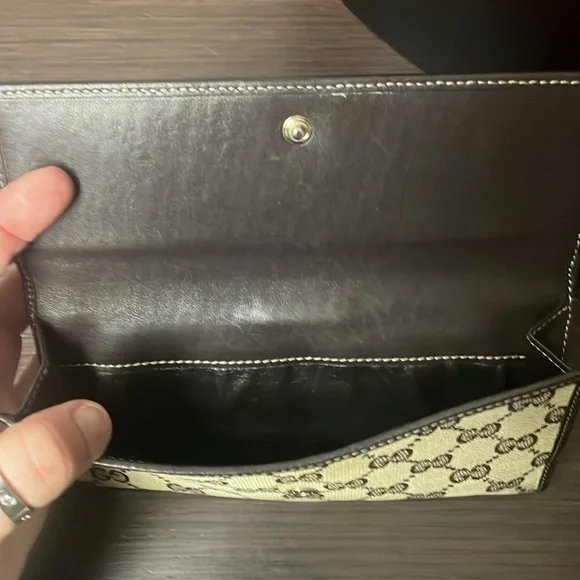 Gucci Wallet 💯 Authentic - Picture 4 of 7